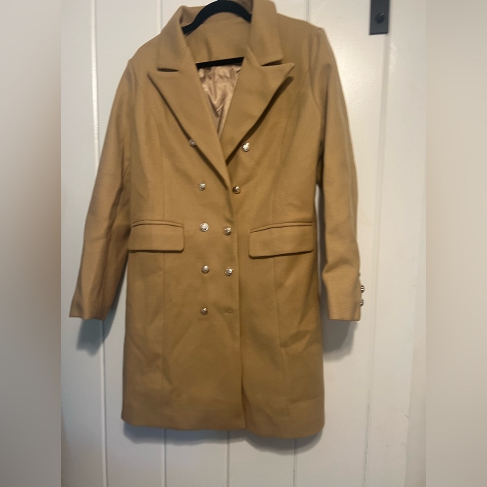 Beautiful‎ coat
